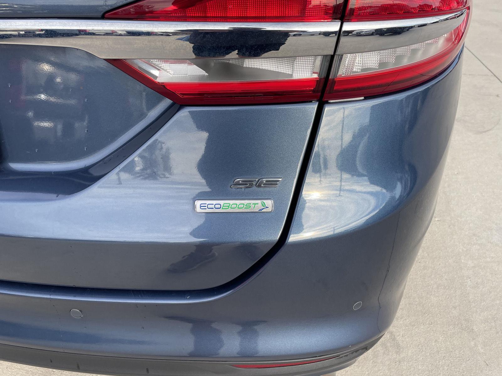 Vehicle photo 36