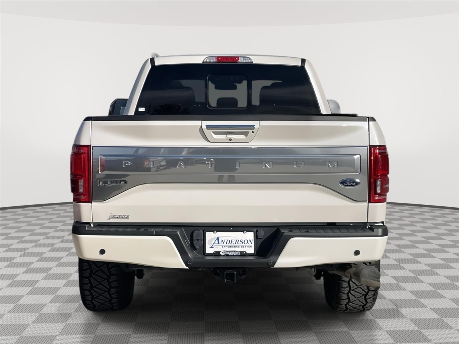 Vehicle photo 8