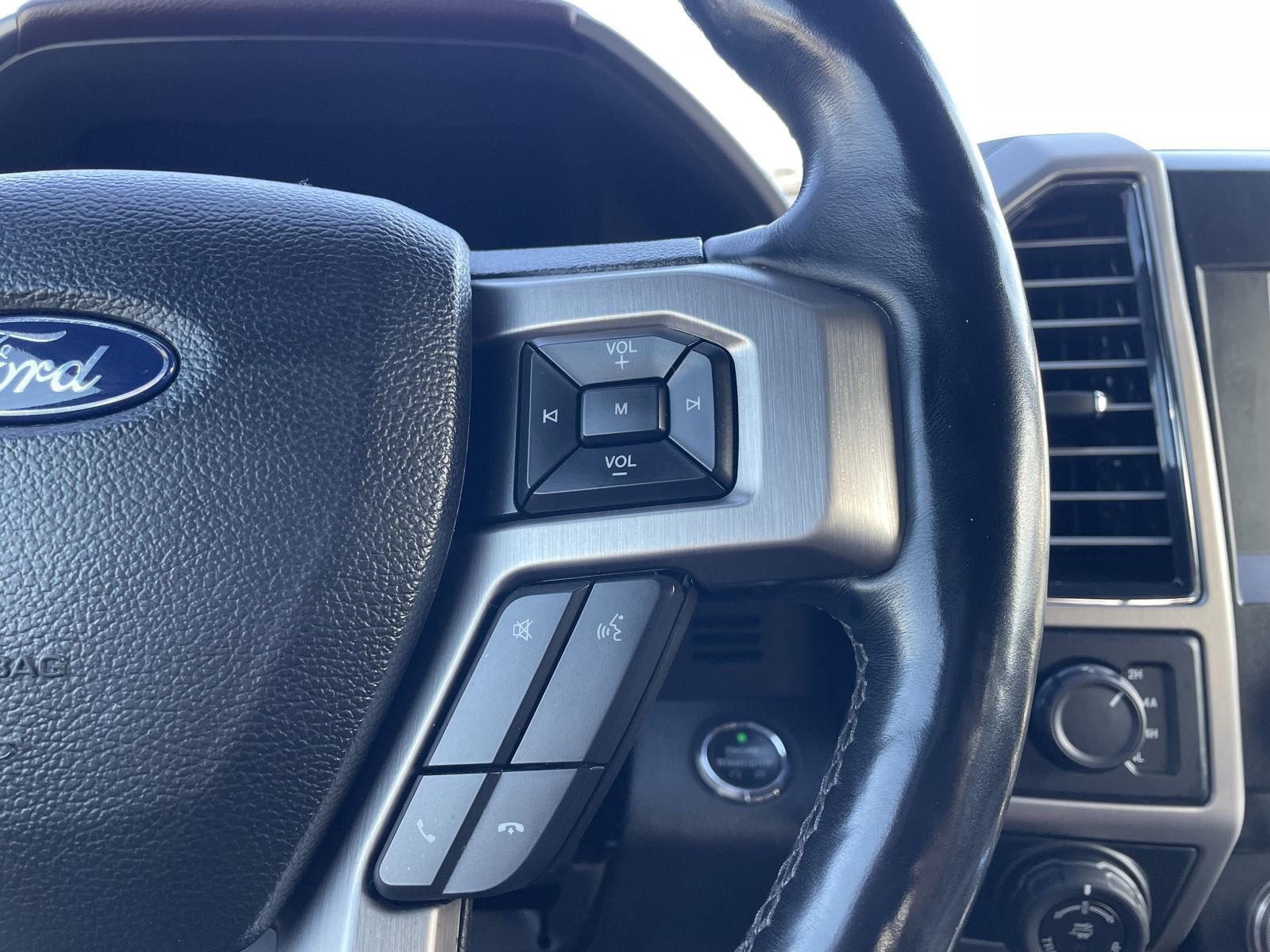 Vehicle photo 14