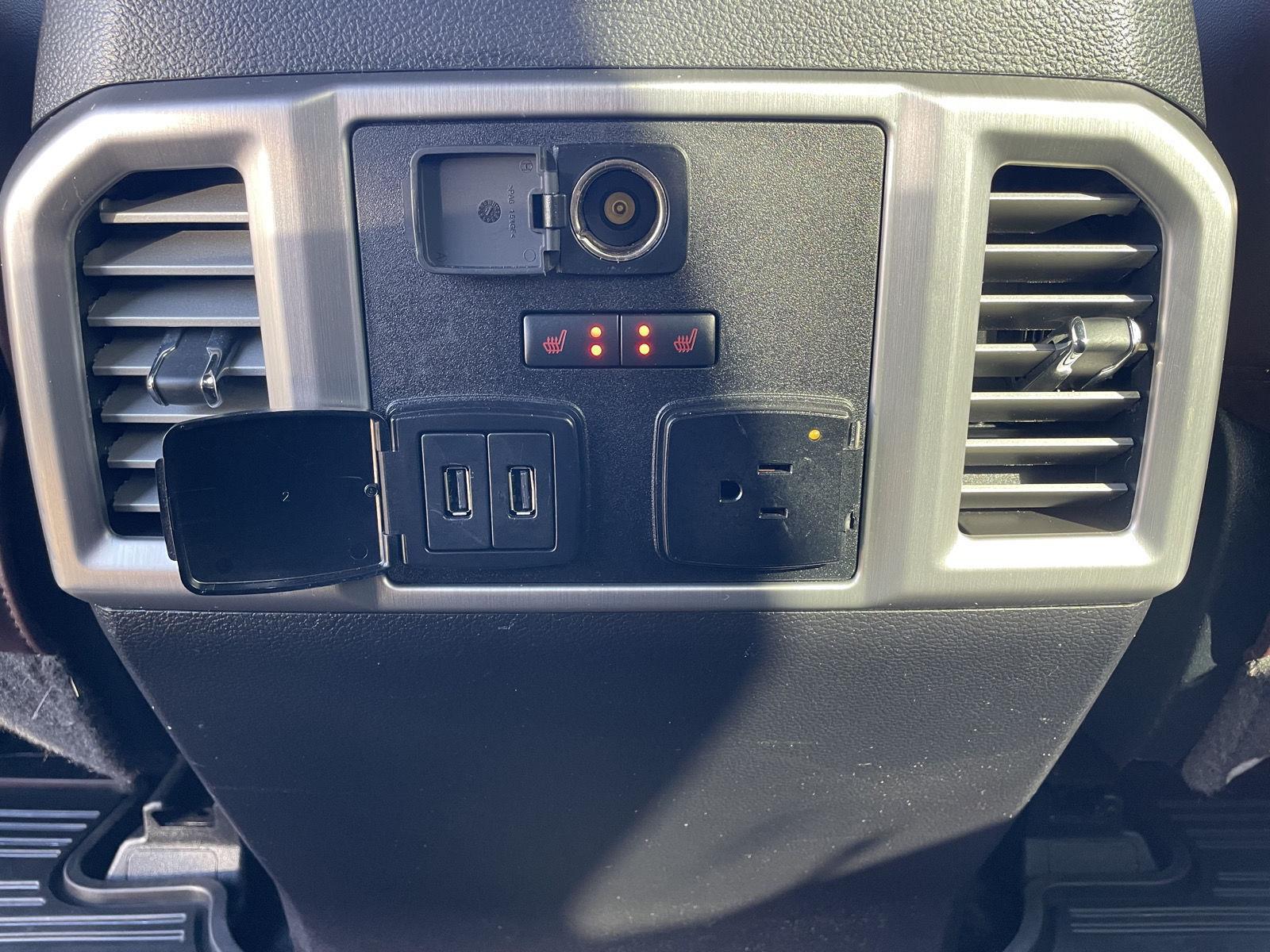 Vehicle photo 21