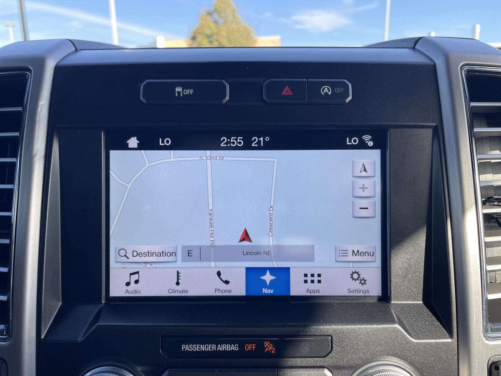 Vehicle photo 26