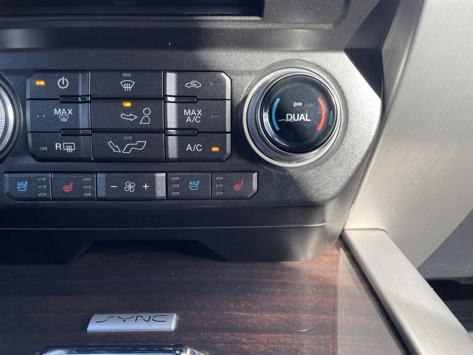 Vehicle photo 31