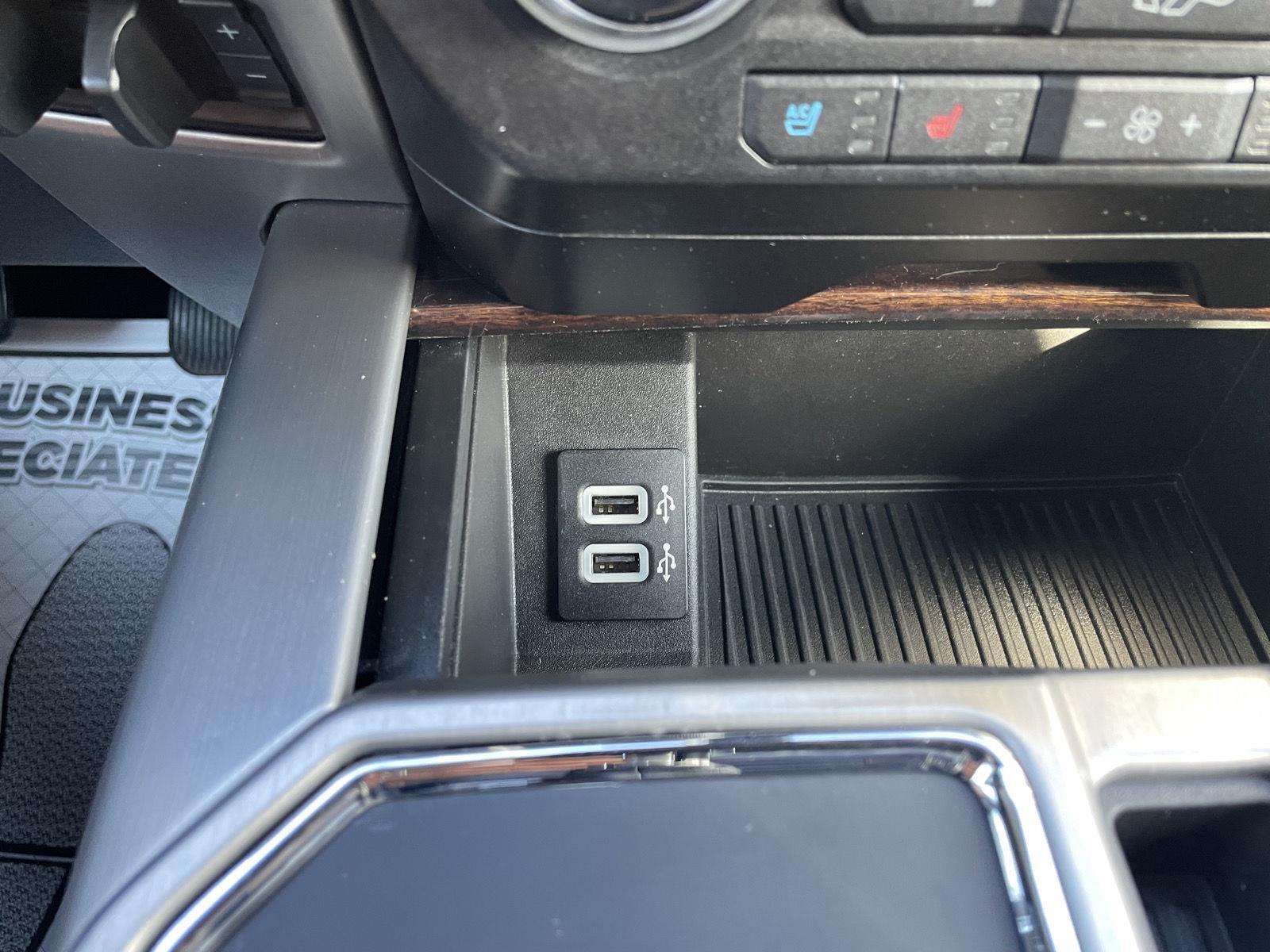 Vehicle photo 34