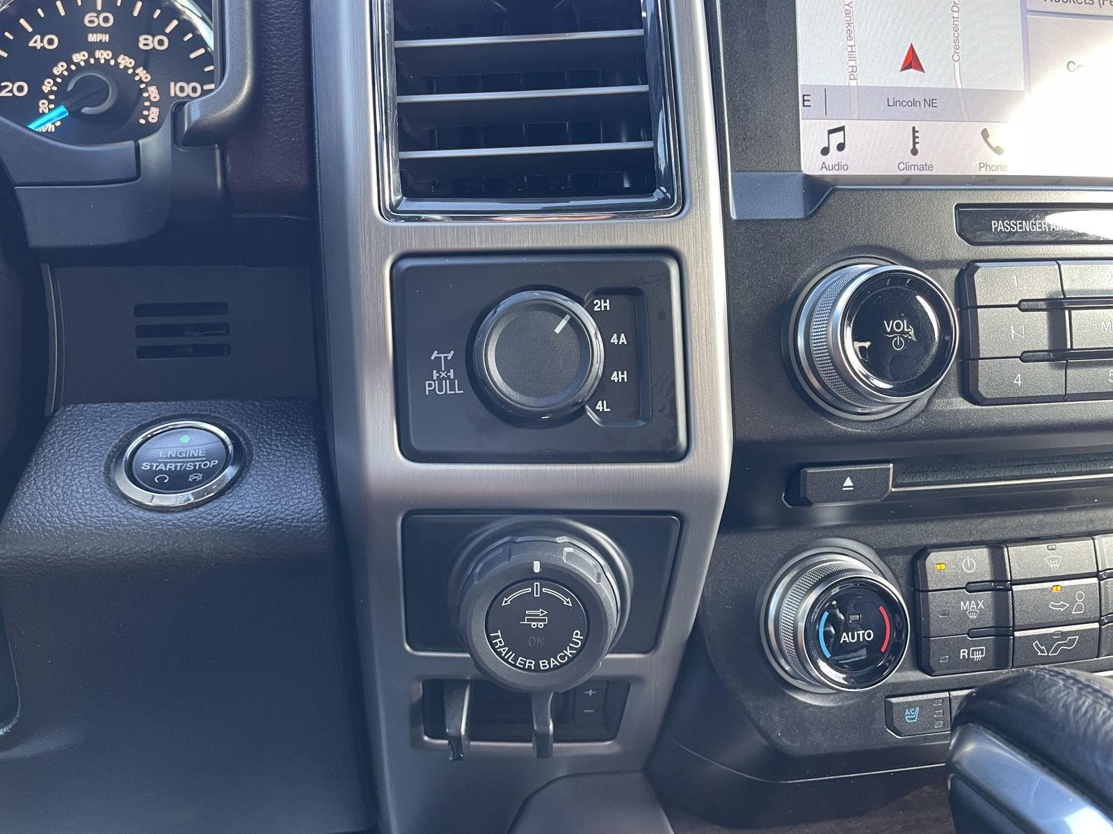 Vehicle photo 35