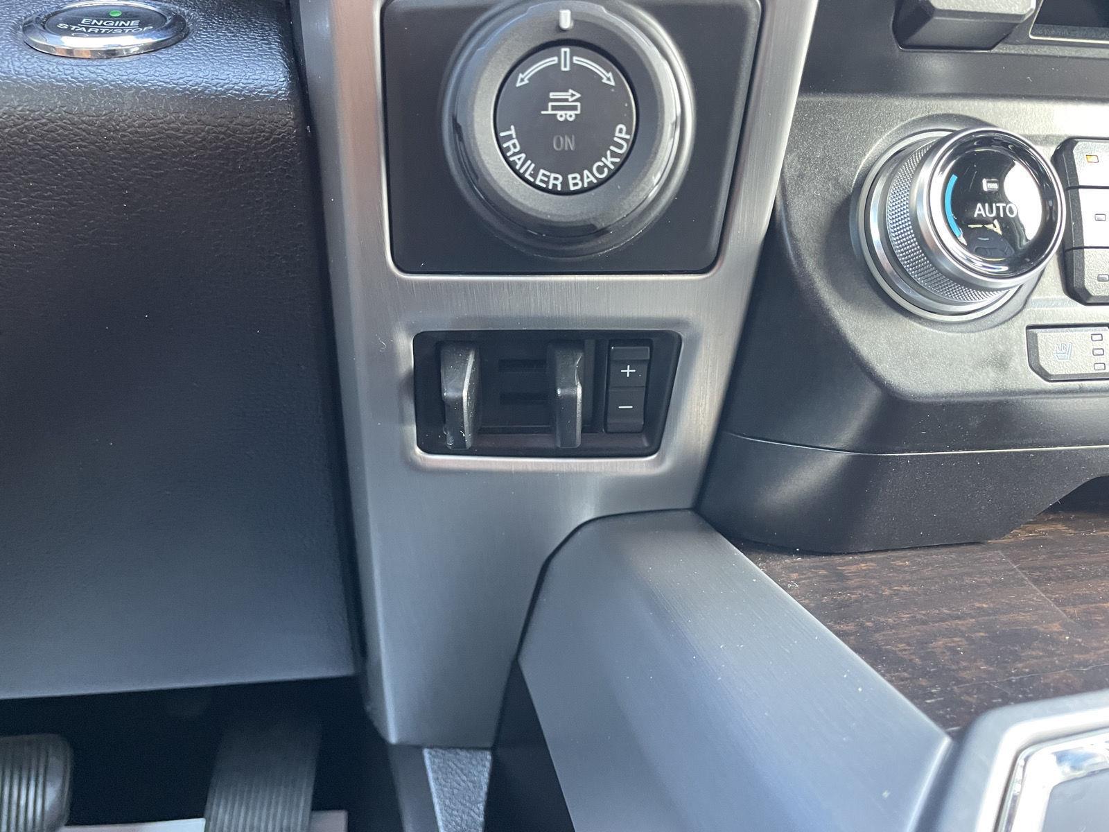 Vehicle photo 36