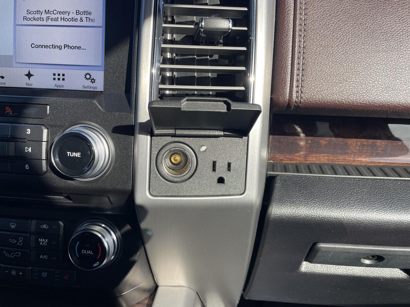 Vehicle photo 37