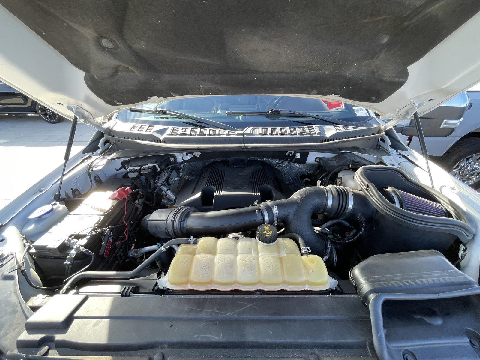 Vehicle photo 43