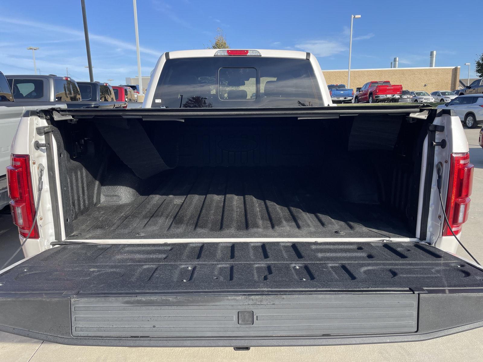 Vehicle photo 44