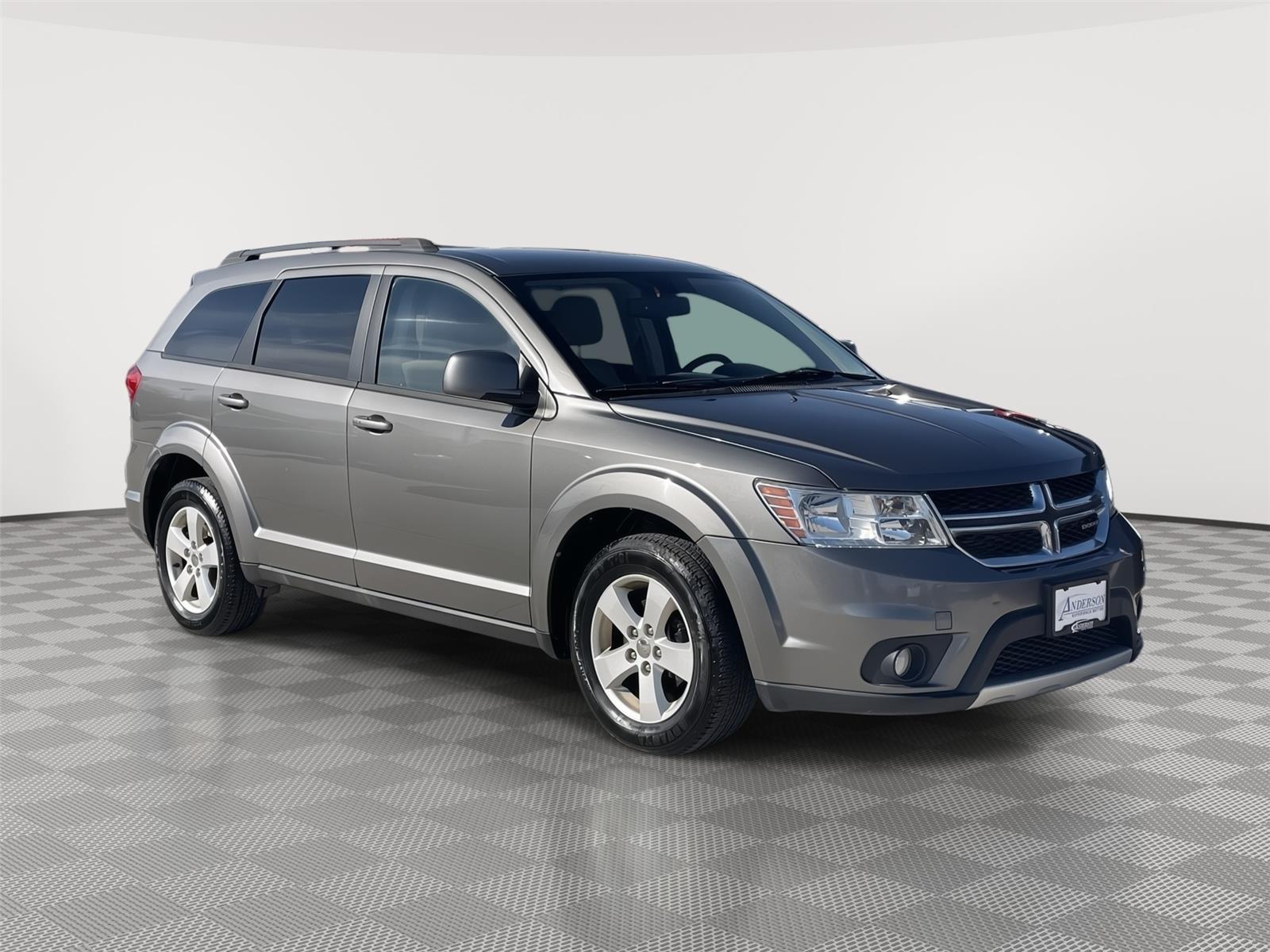 Vehicle photo 5
