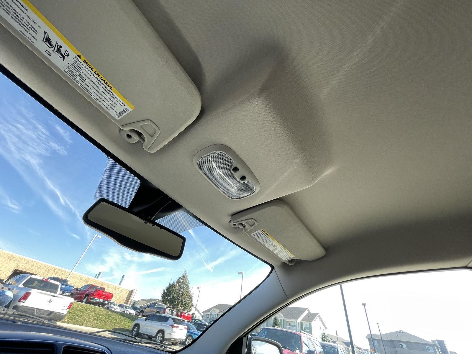 Vehicle photo 20