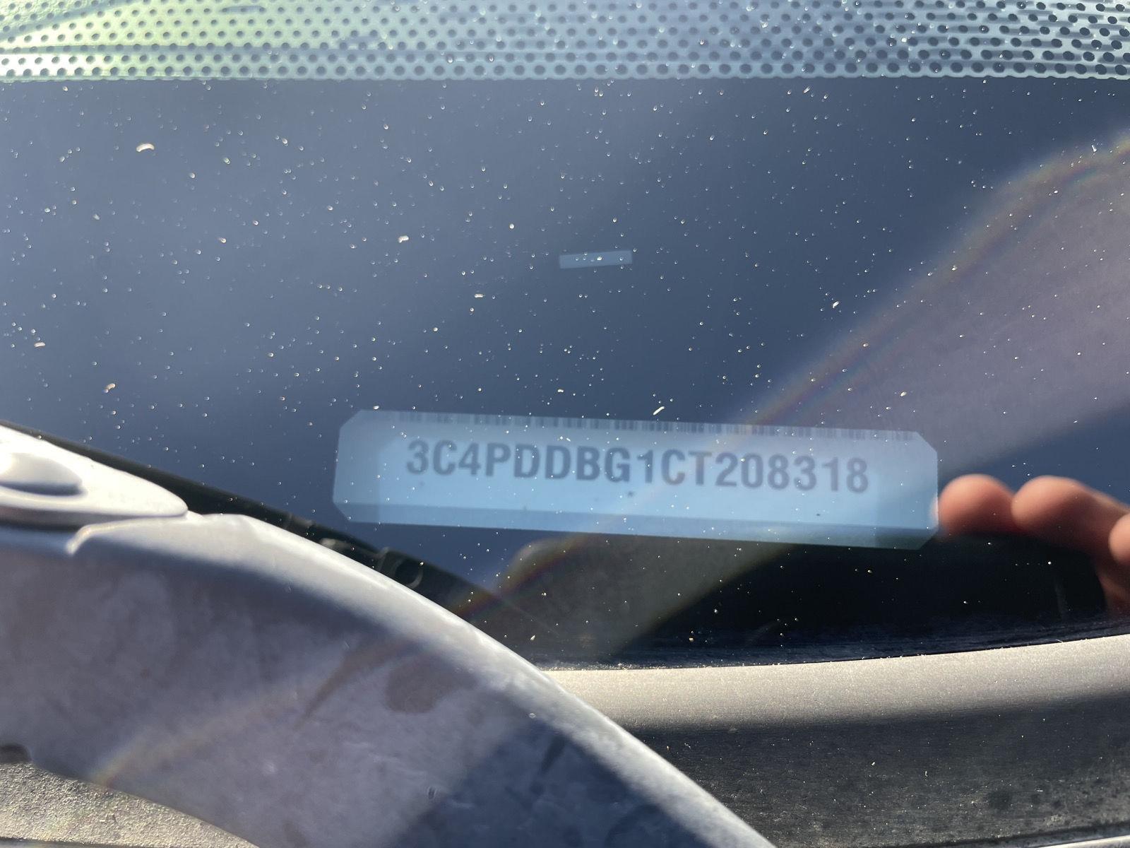 Vehicle photo 29