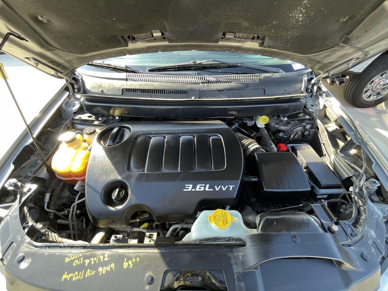 Vehicle photo 30