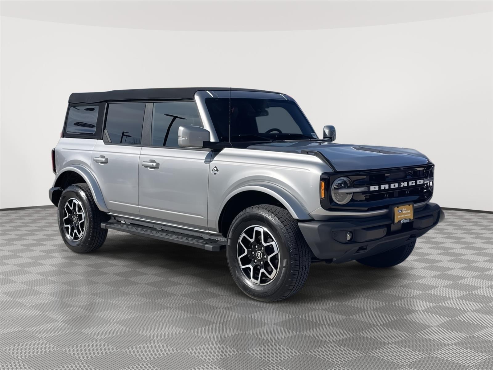 Vehicle photo 5