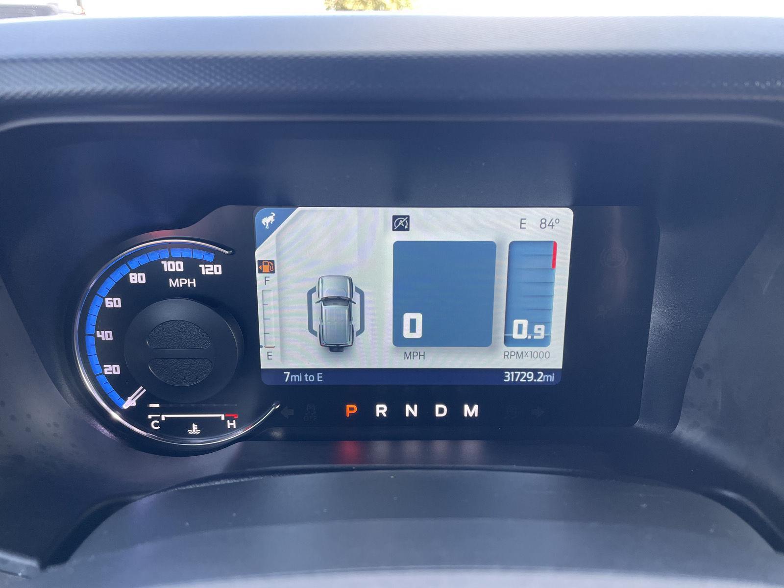 Vehicle photo 15