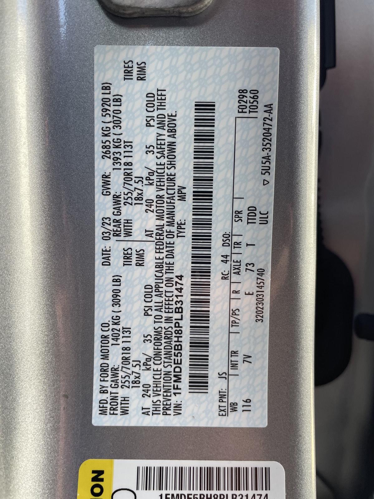 Vehicle photo 32