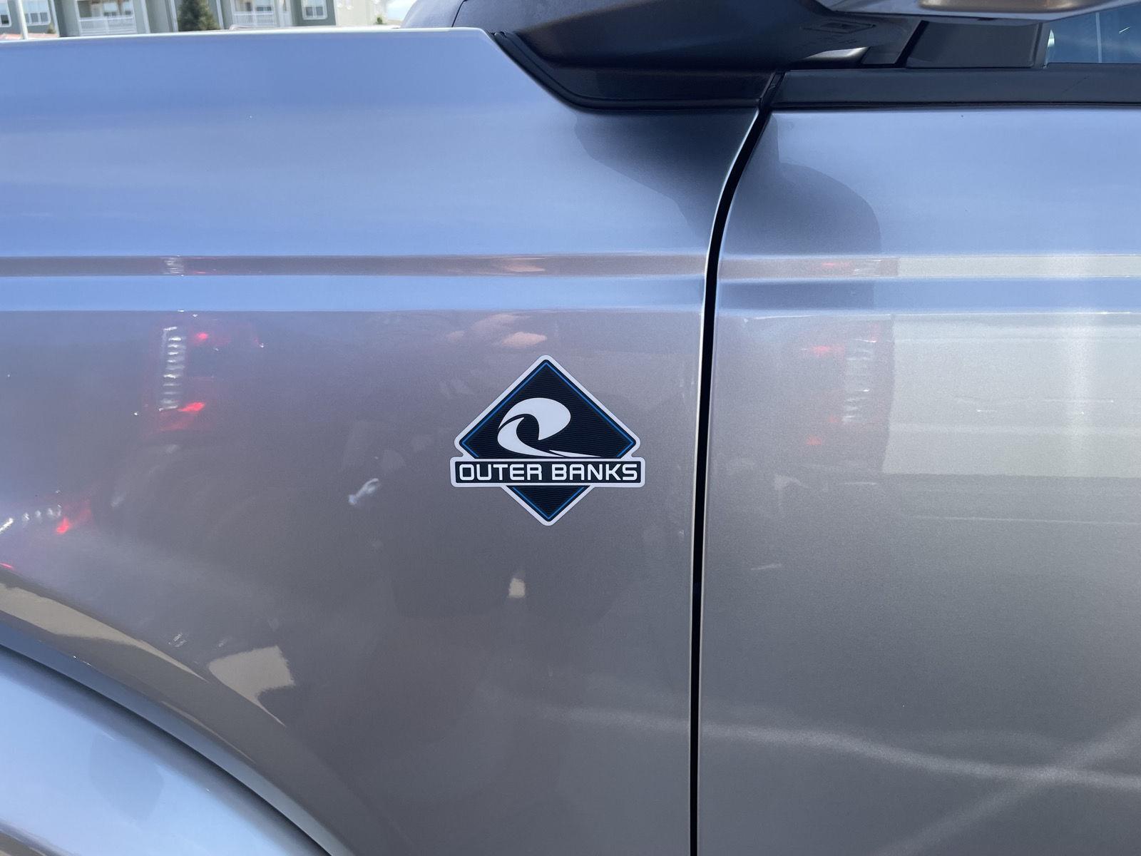Vehicle photo 36