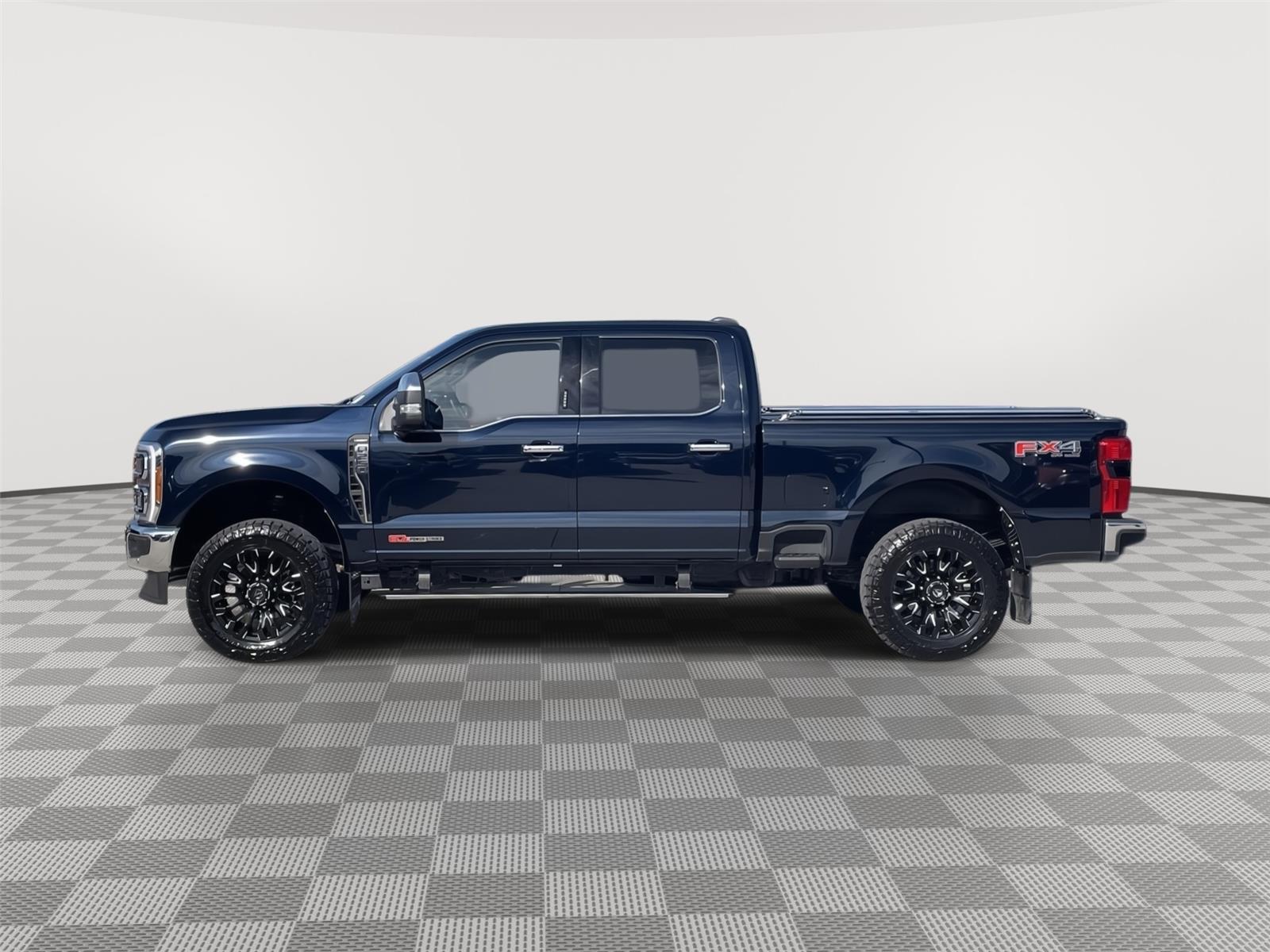 Vehicle photo 2