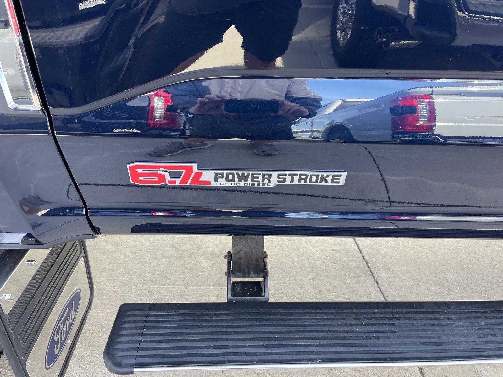 Vehicle photo 44