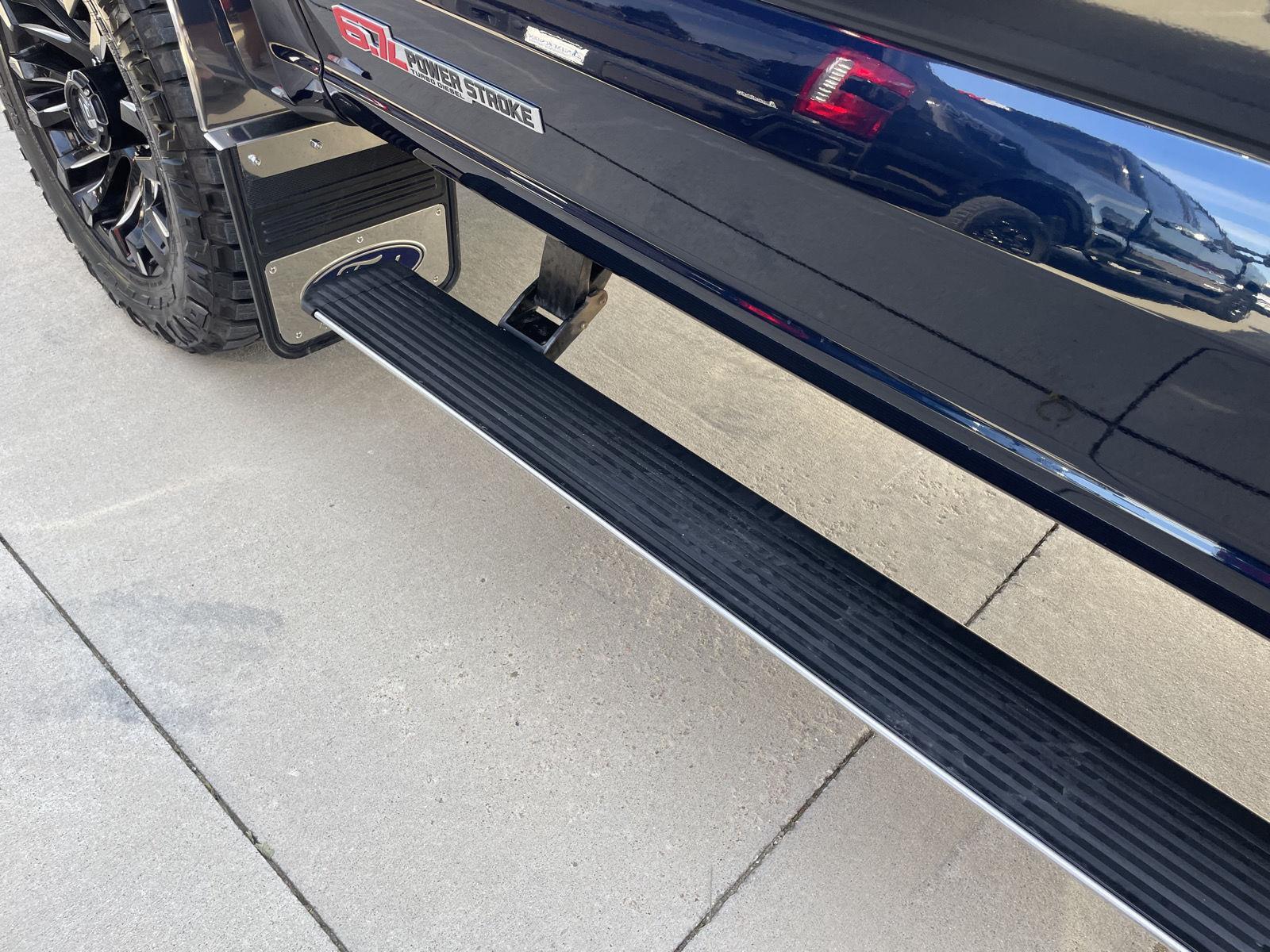 Vehicle photo 45