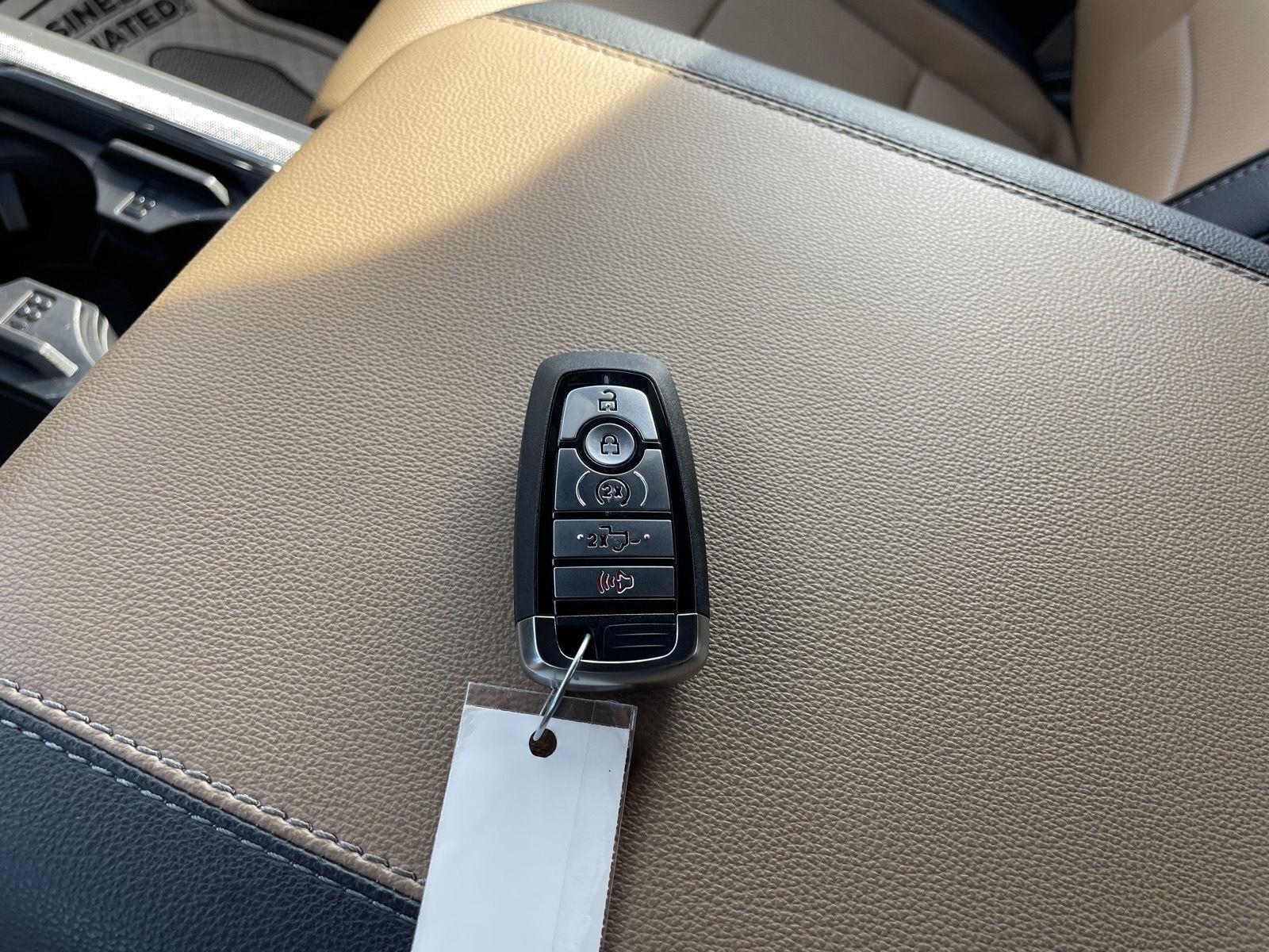 Vehicle photo 46