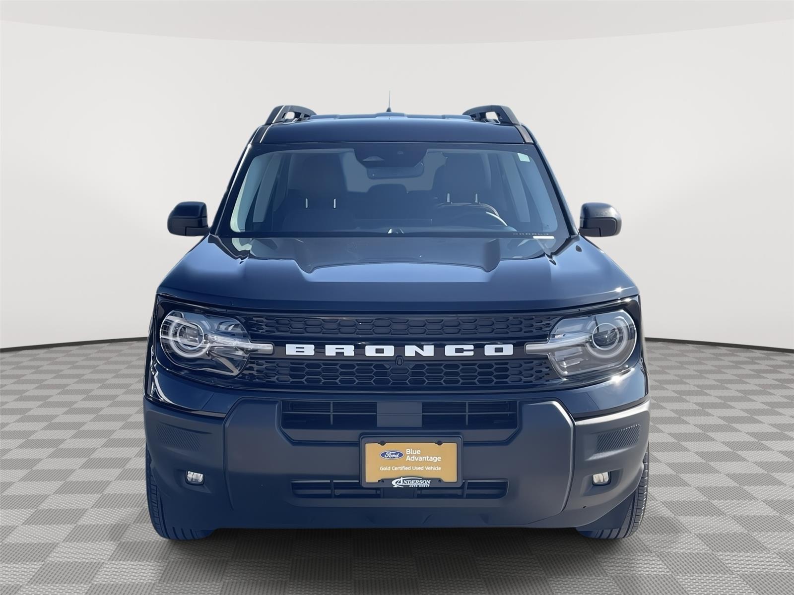 Vehicle photo 4