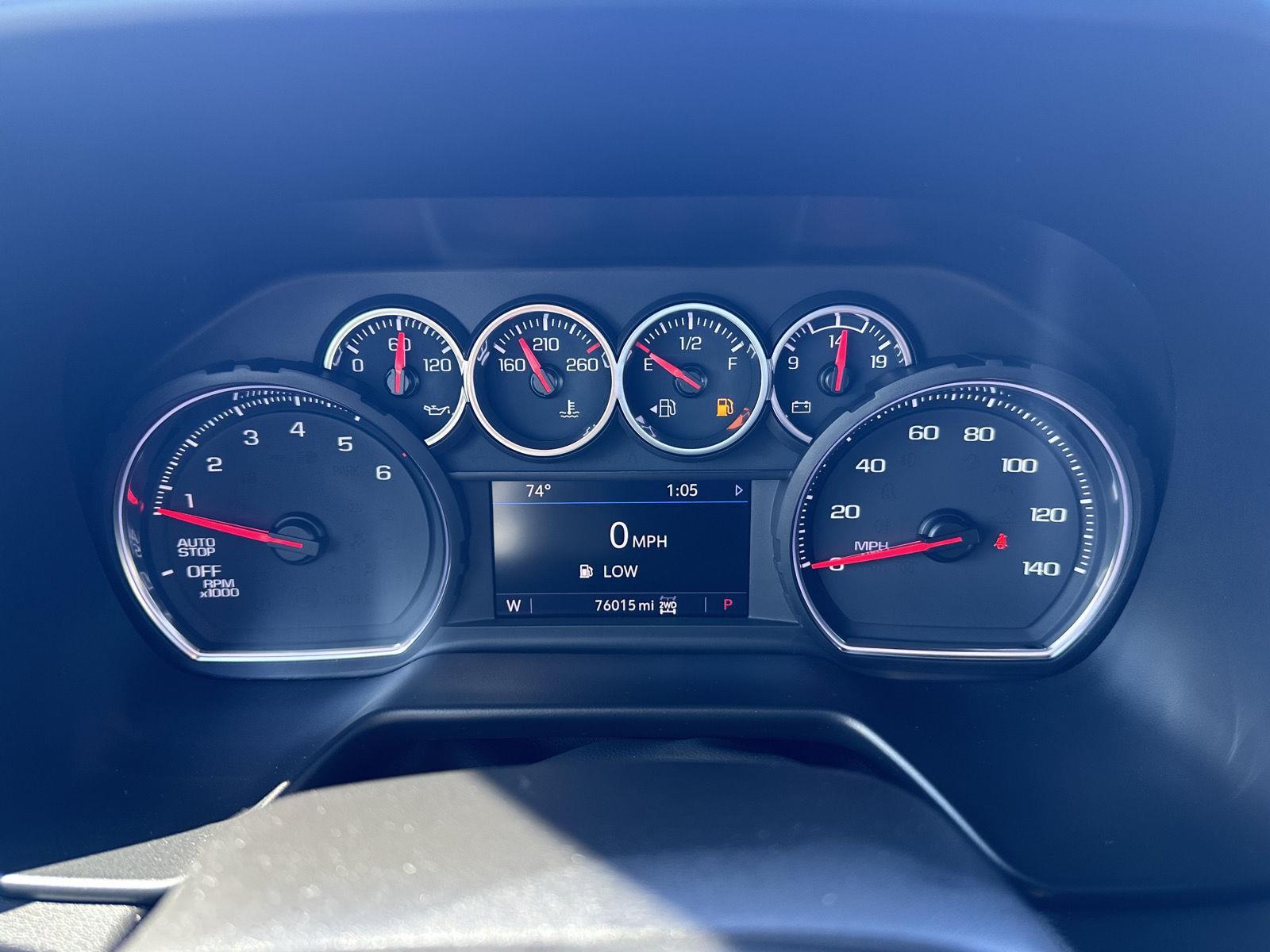 Vehicle photo 15