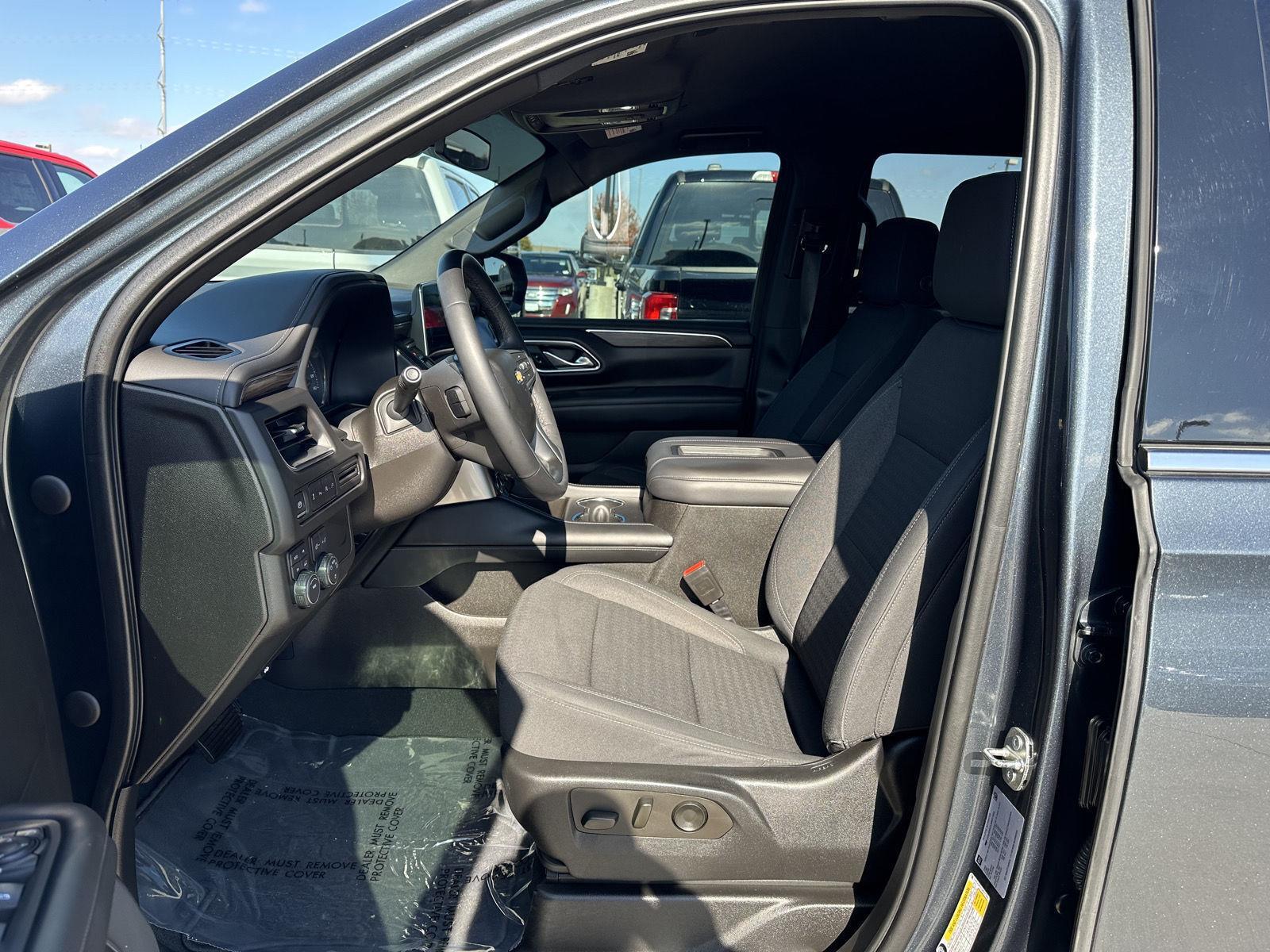 Vehicle photo 17