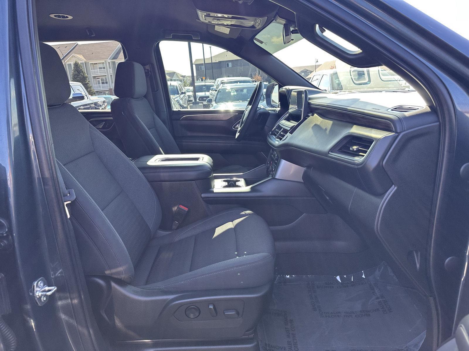 Vehicle photo 19