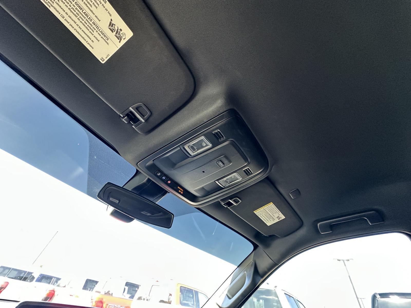 Vehicle photo 22