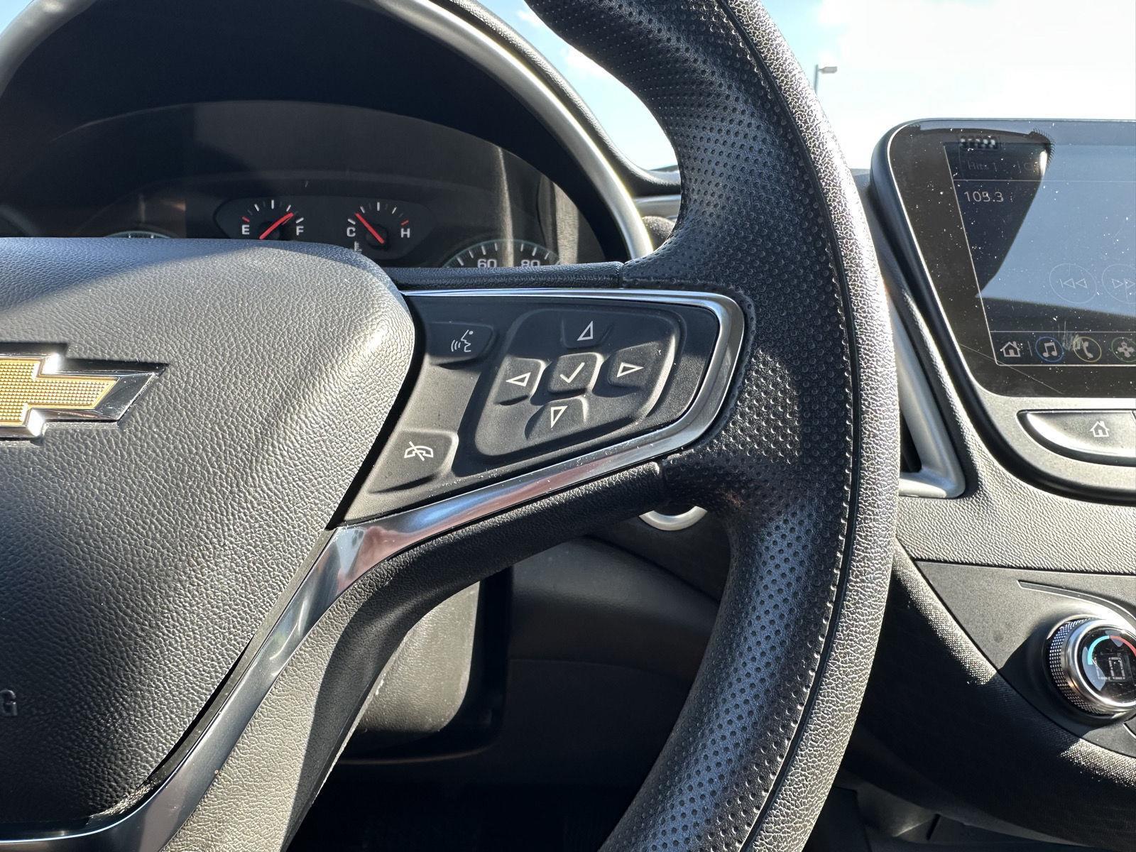 Vehicle photo 14
