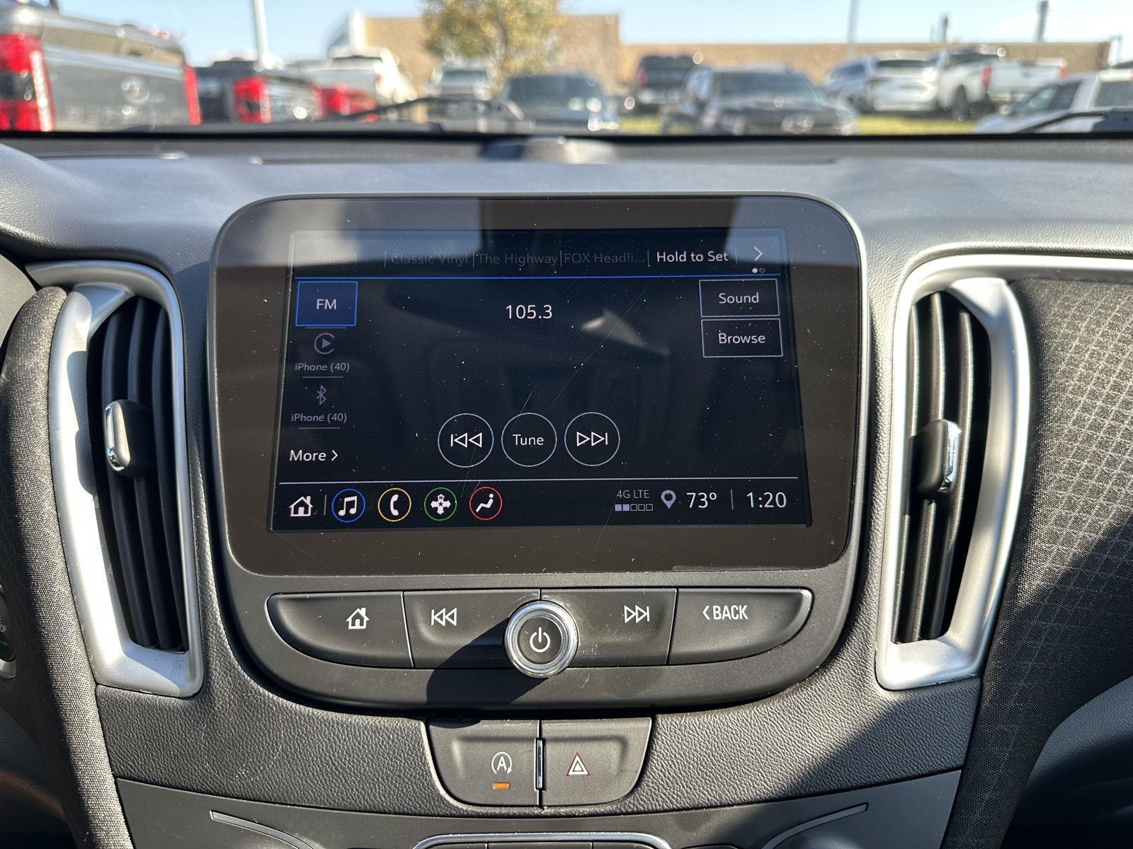Vehicle photo 26