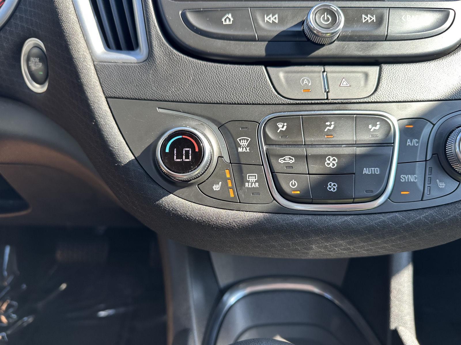 Vehicle photo 28