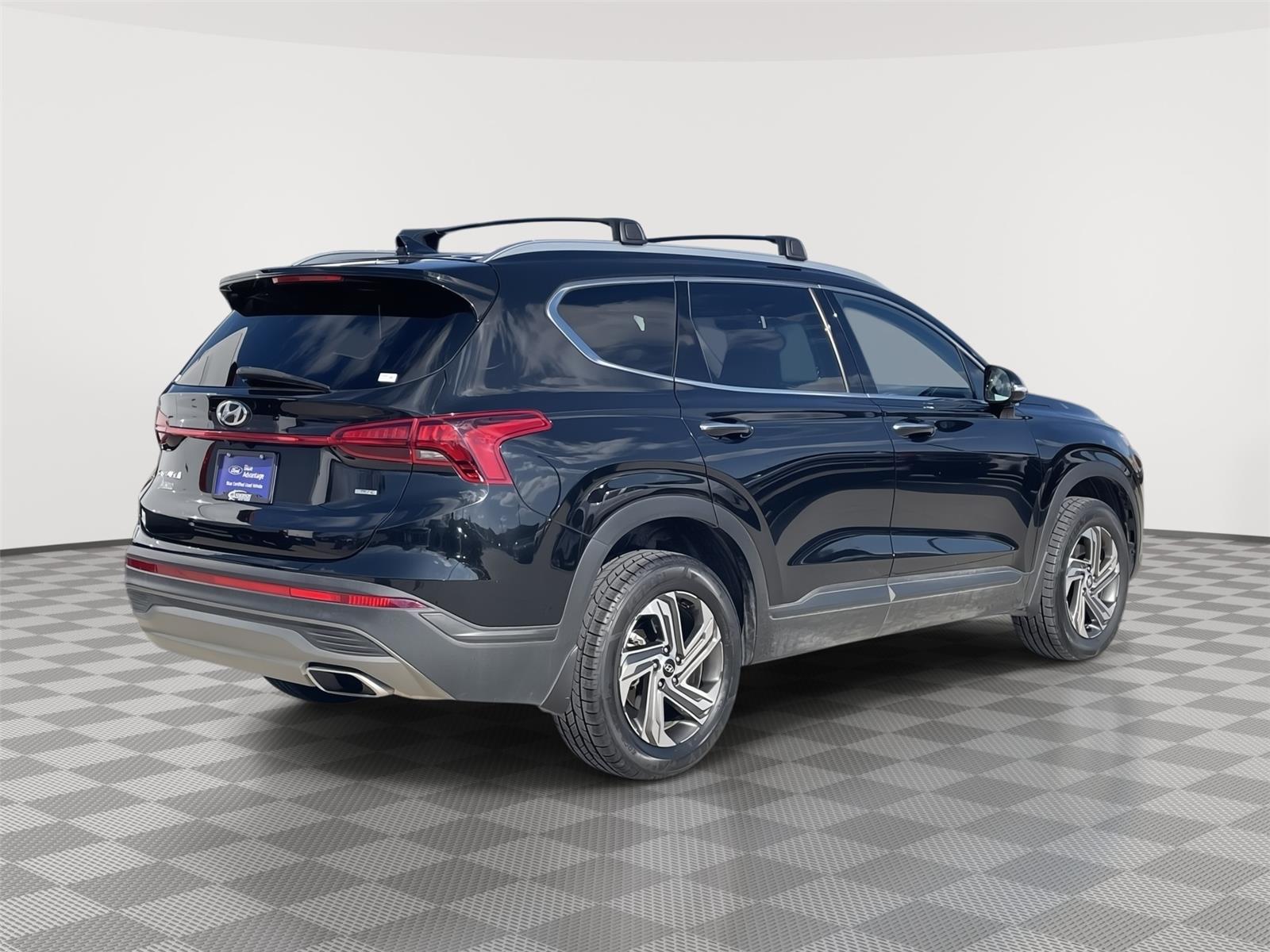 Vehicle photo 7