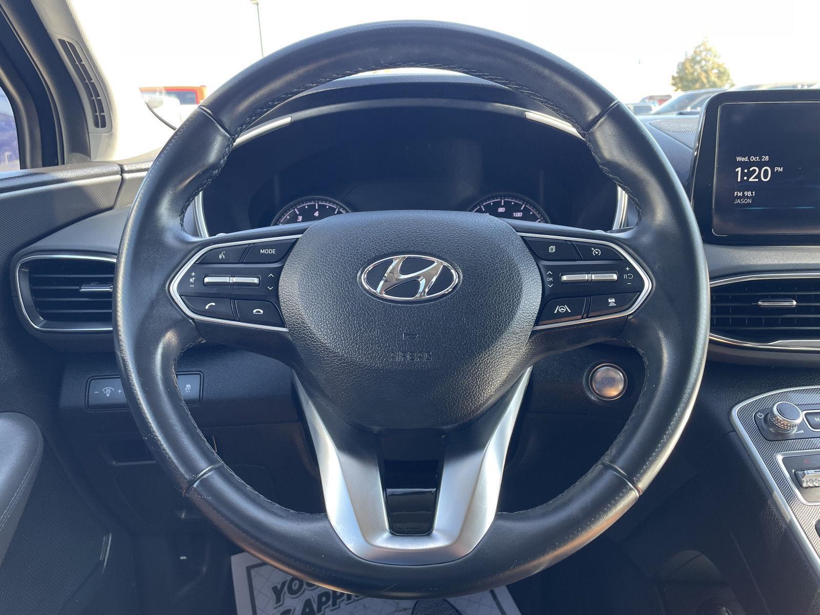 Vehicle photo 12