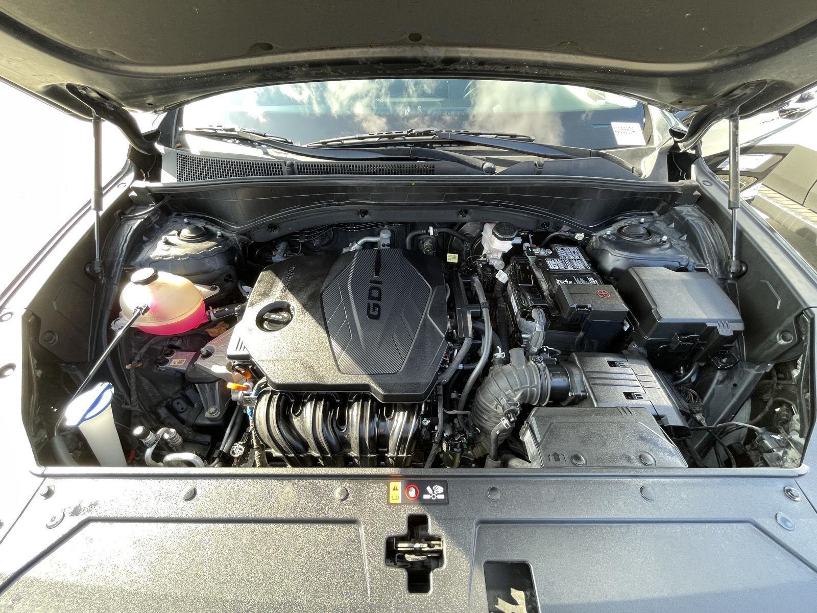 Vehicle photo 33