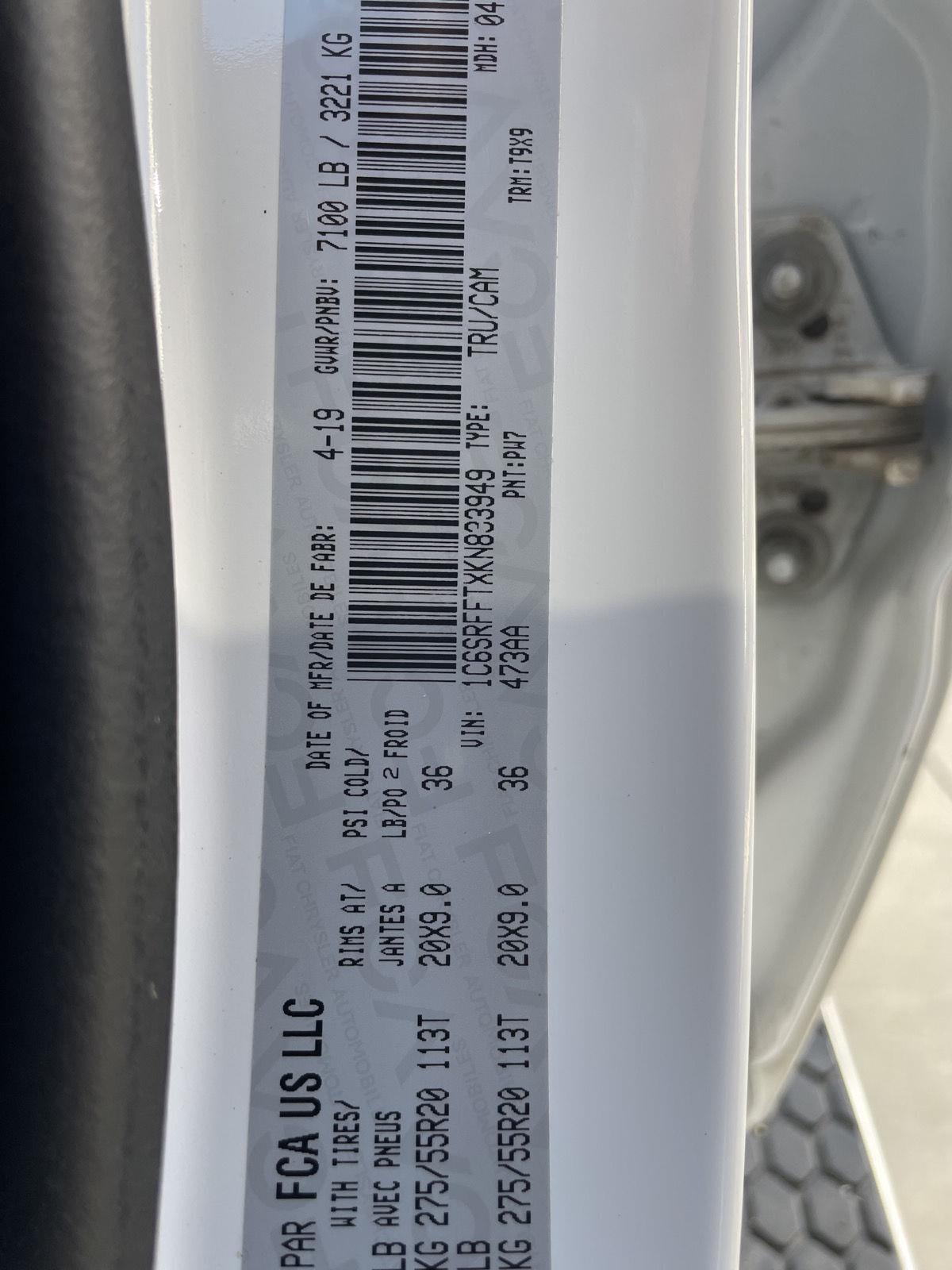 Vehicle photo 31
