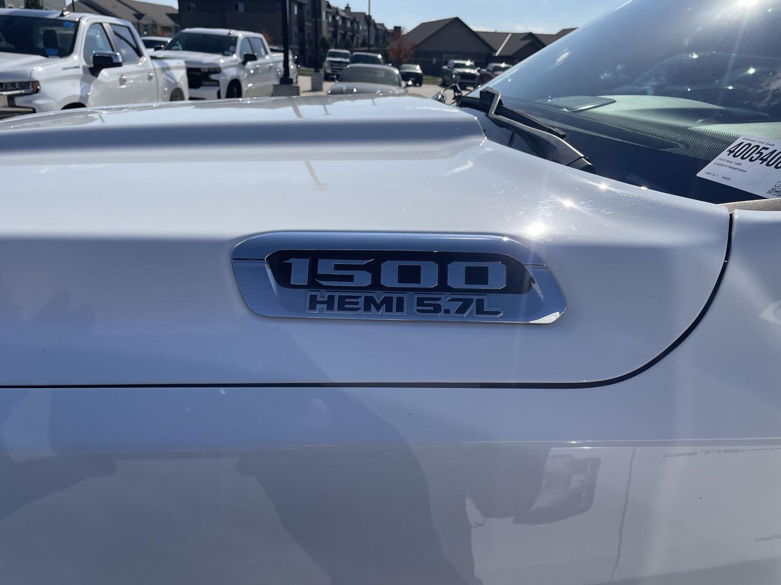 Vehicle photo 36