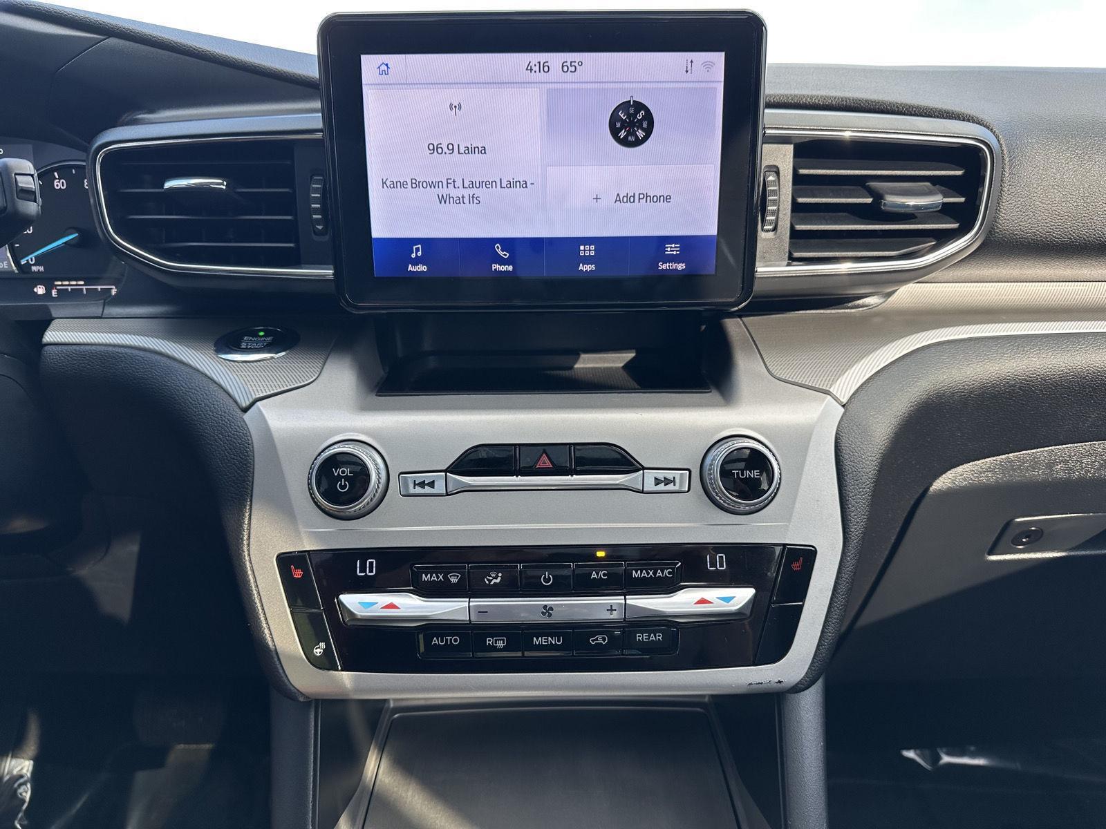 Vehicle photo 24