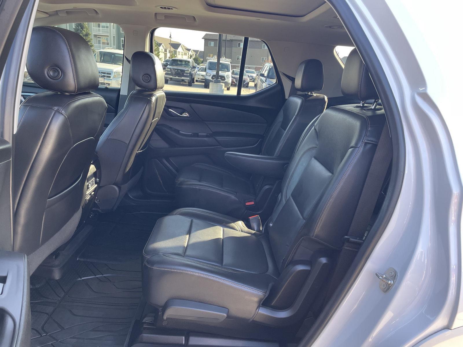 Vehicle photo 20