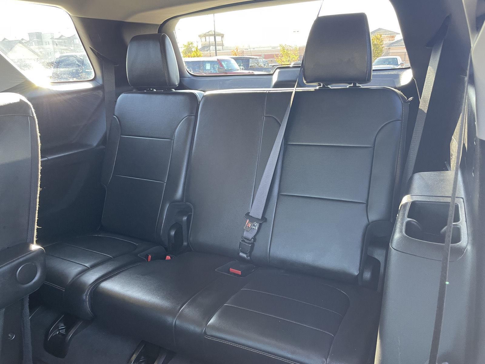 Vehicle photo 22