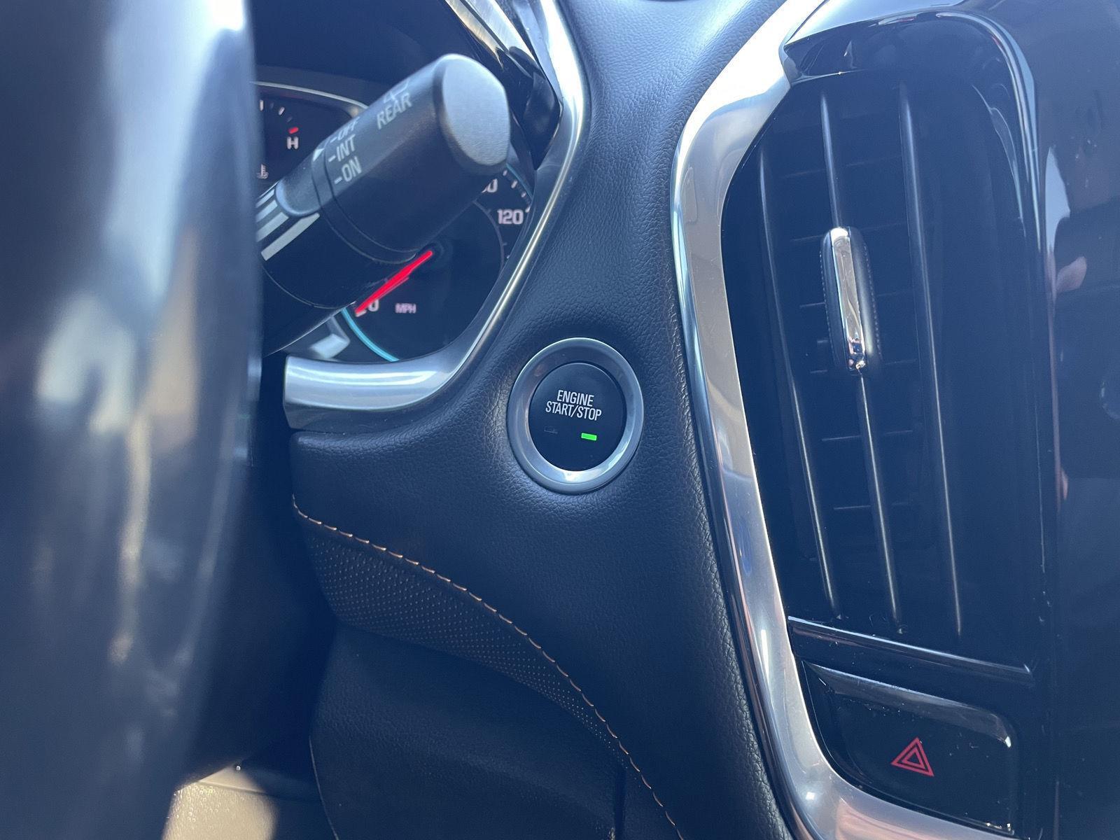 Vehicle photo 29