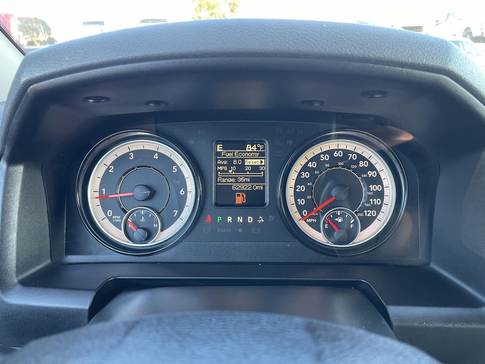 Vehicle photo 15