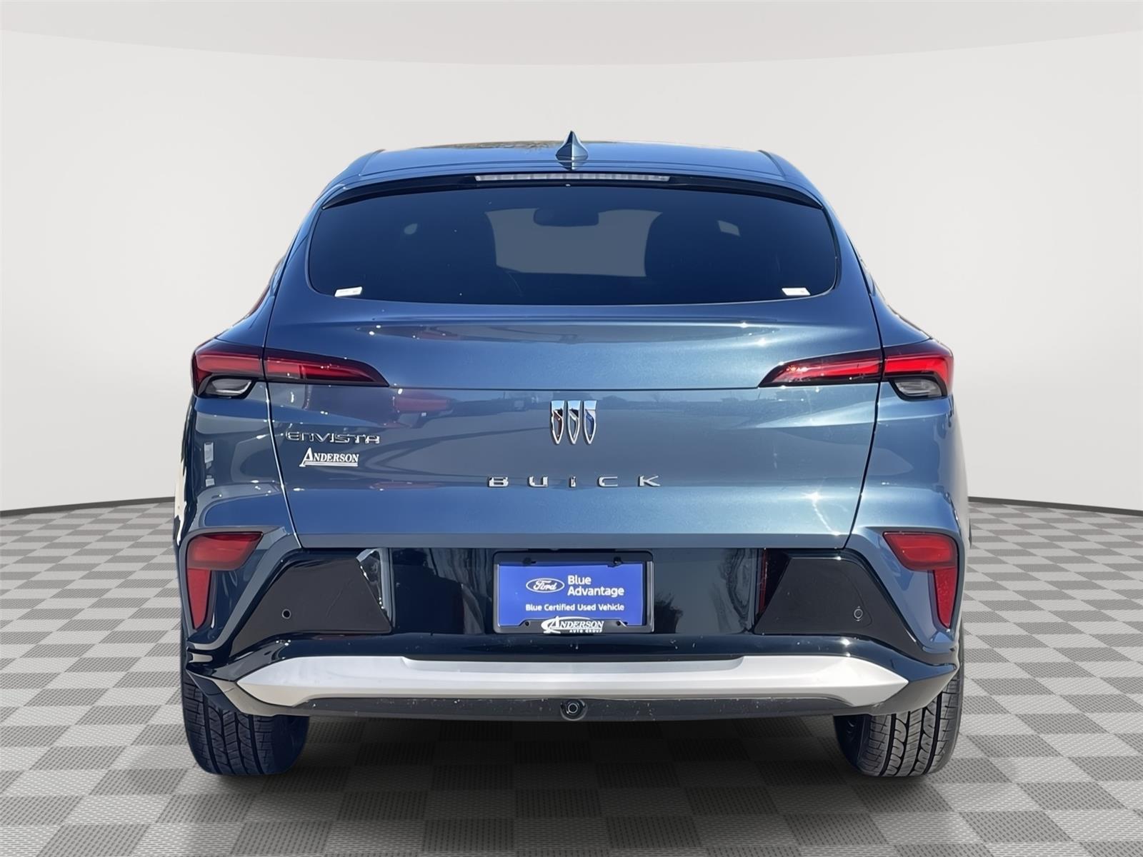 Vehicle photo 8