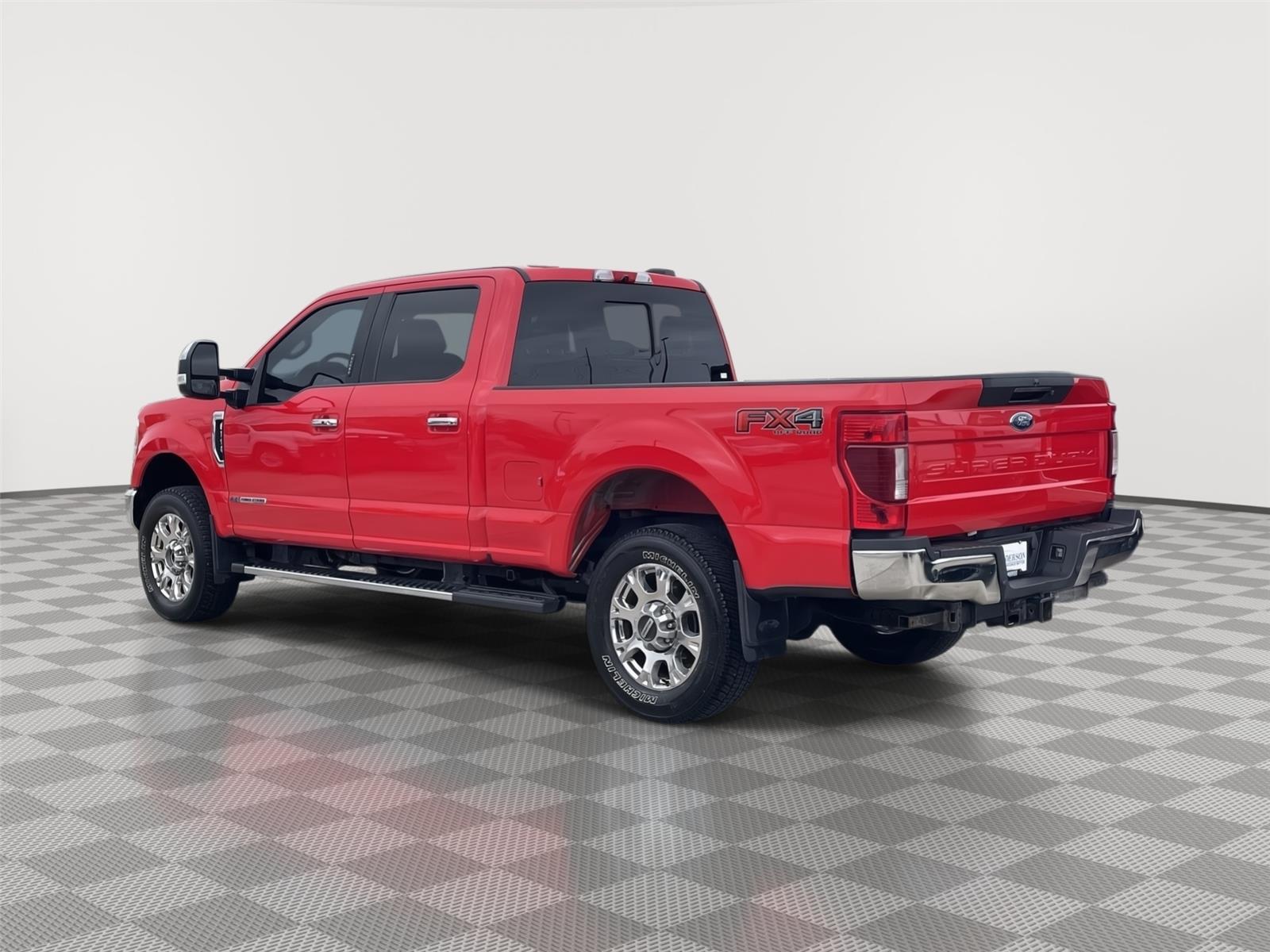 Vehicle photo 9