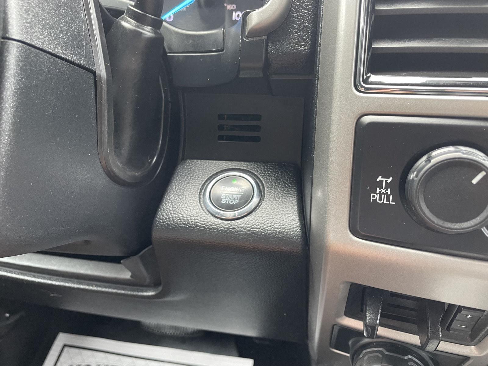 Vehicle photo 26