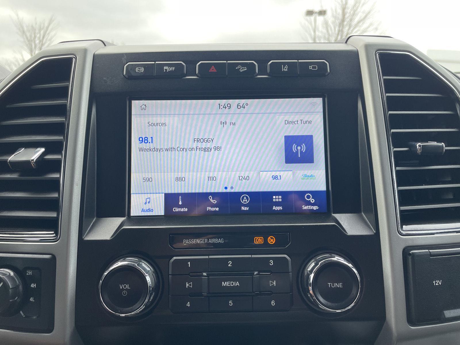 Vehicle photo 27
