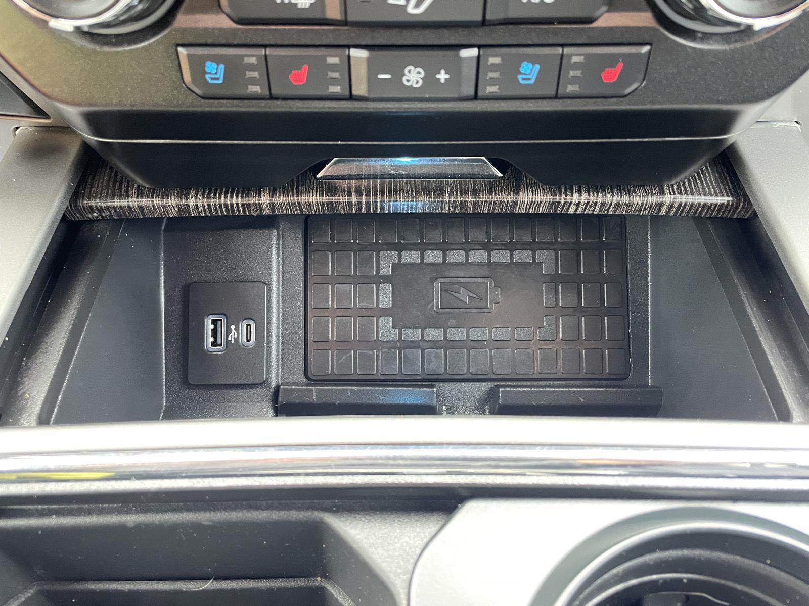 Vehicle photo 31