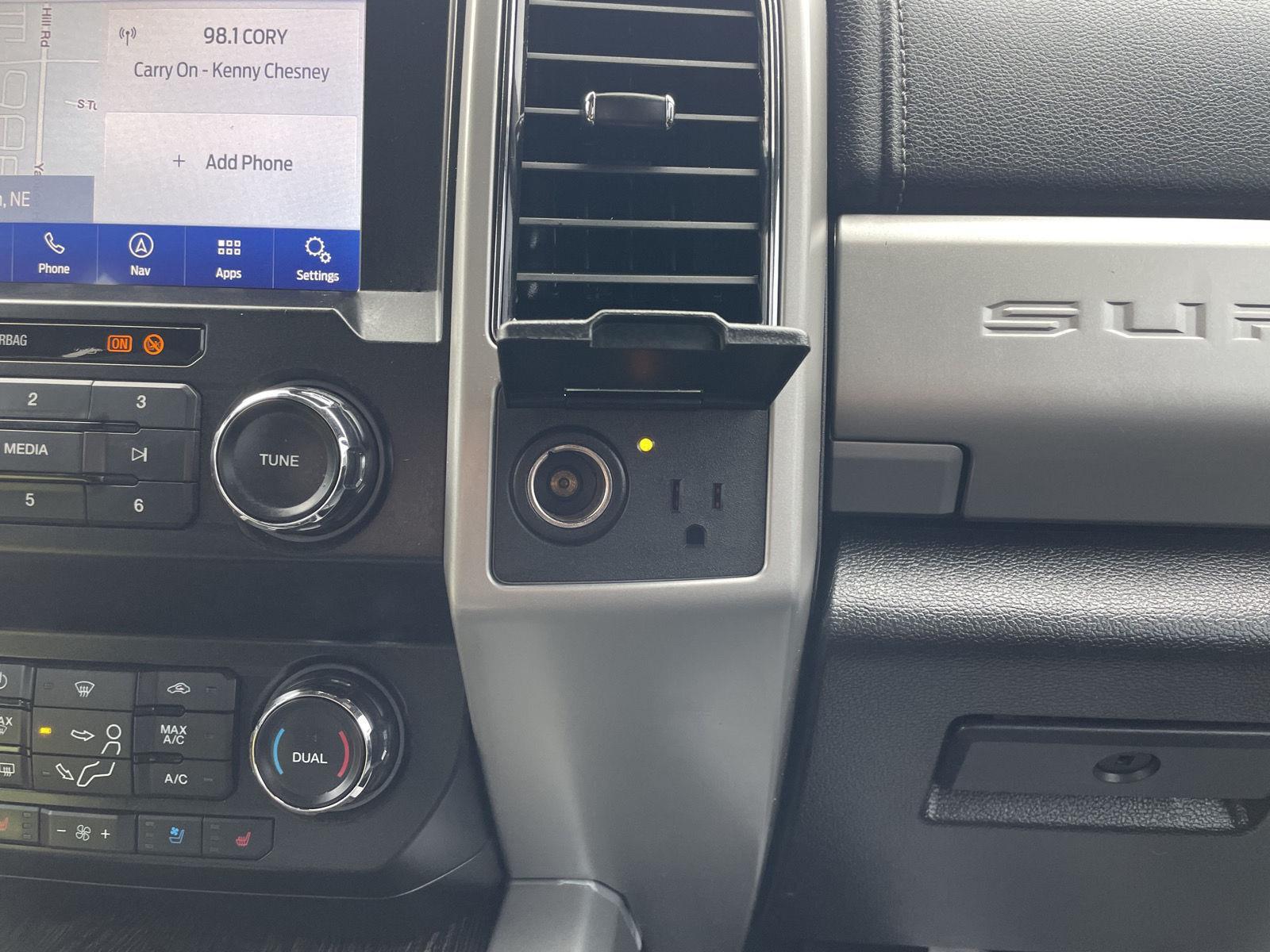 Vehicle photo 34