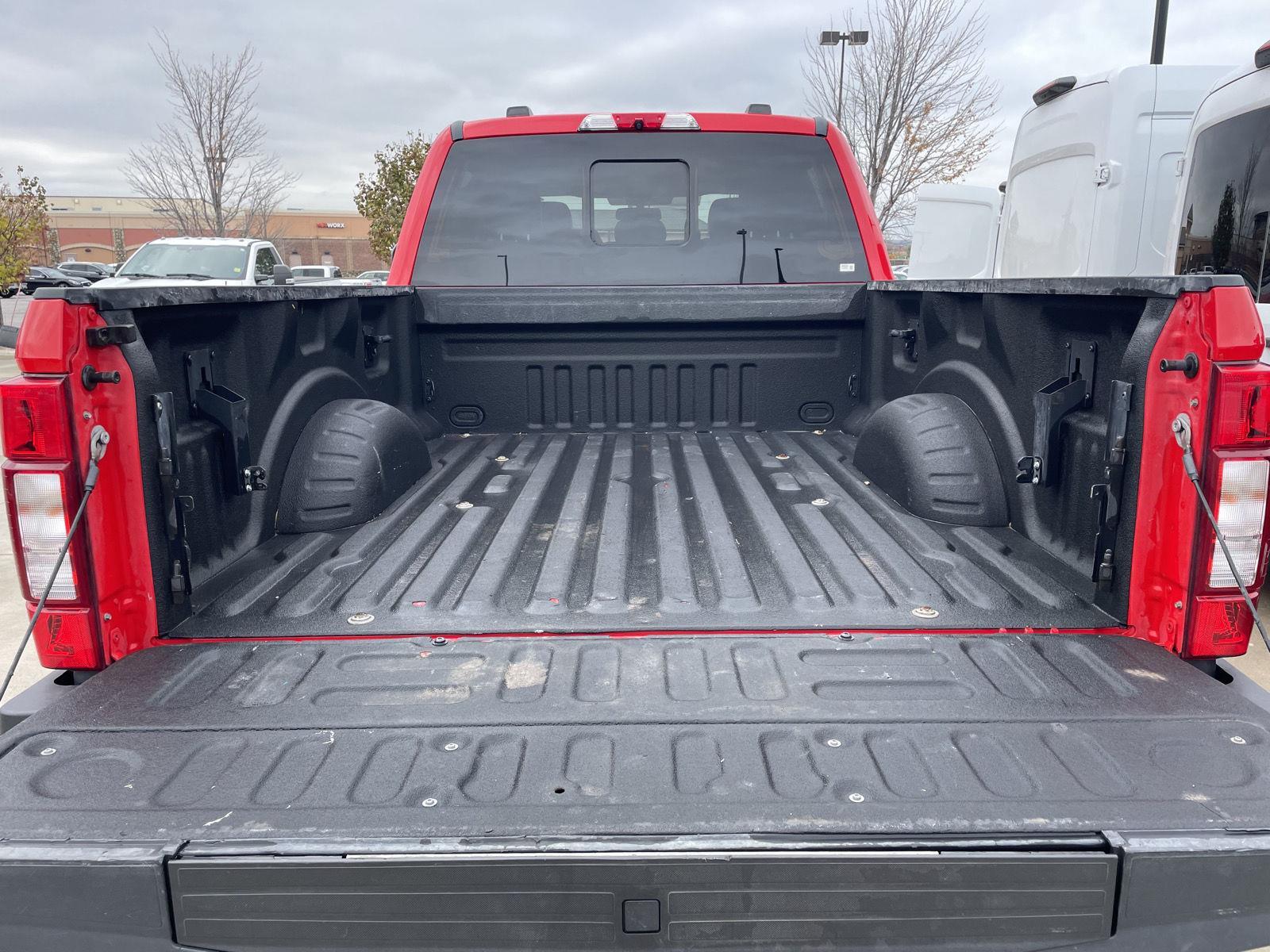 Vehicle photo 41