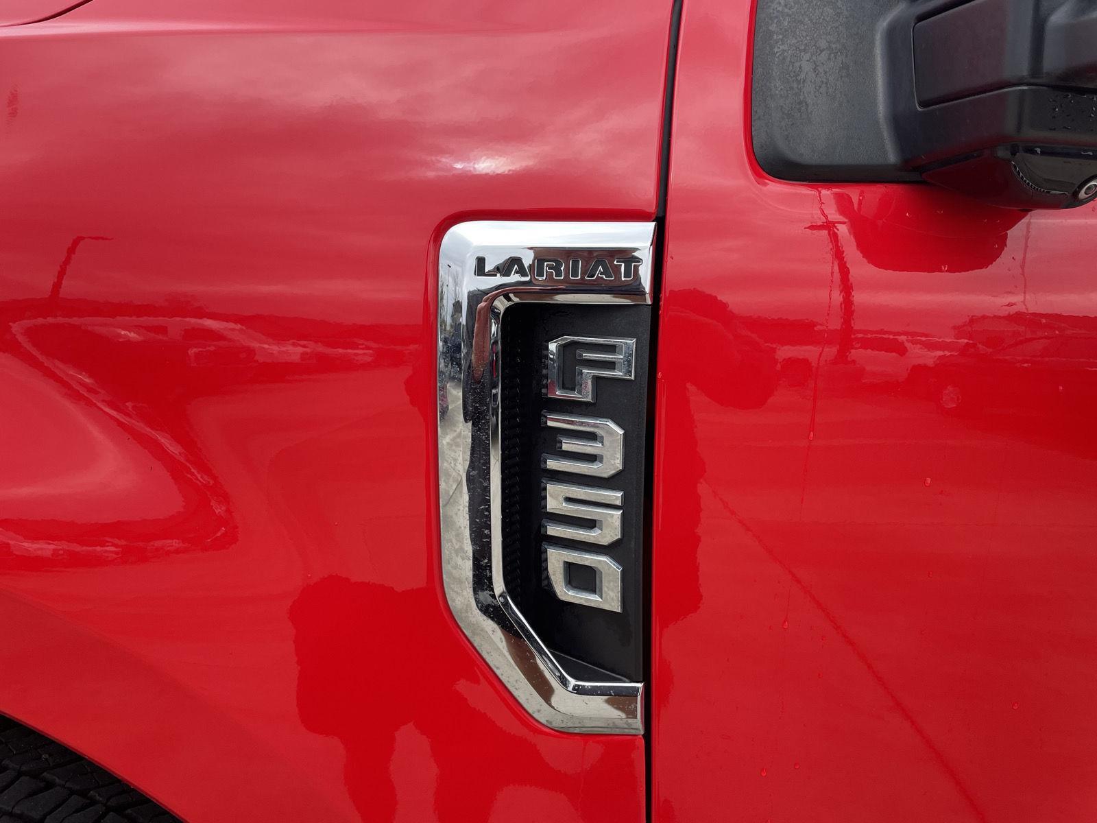 Vehicle photo 43